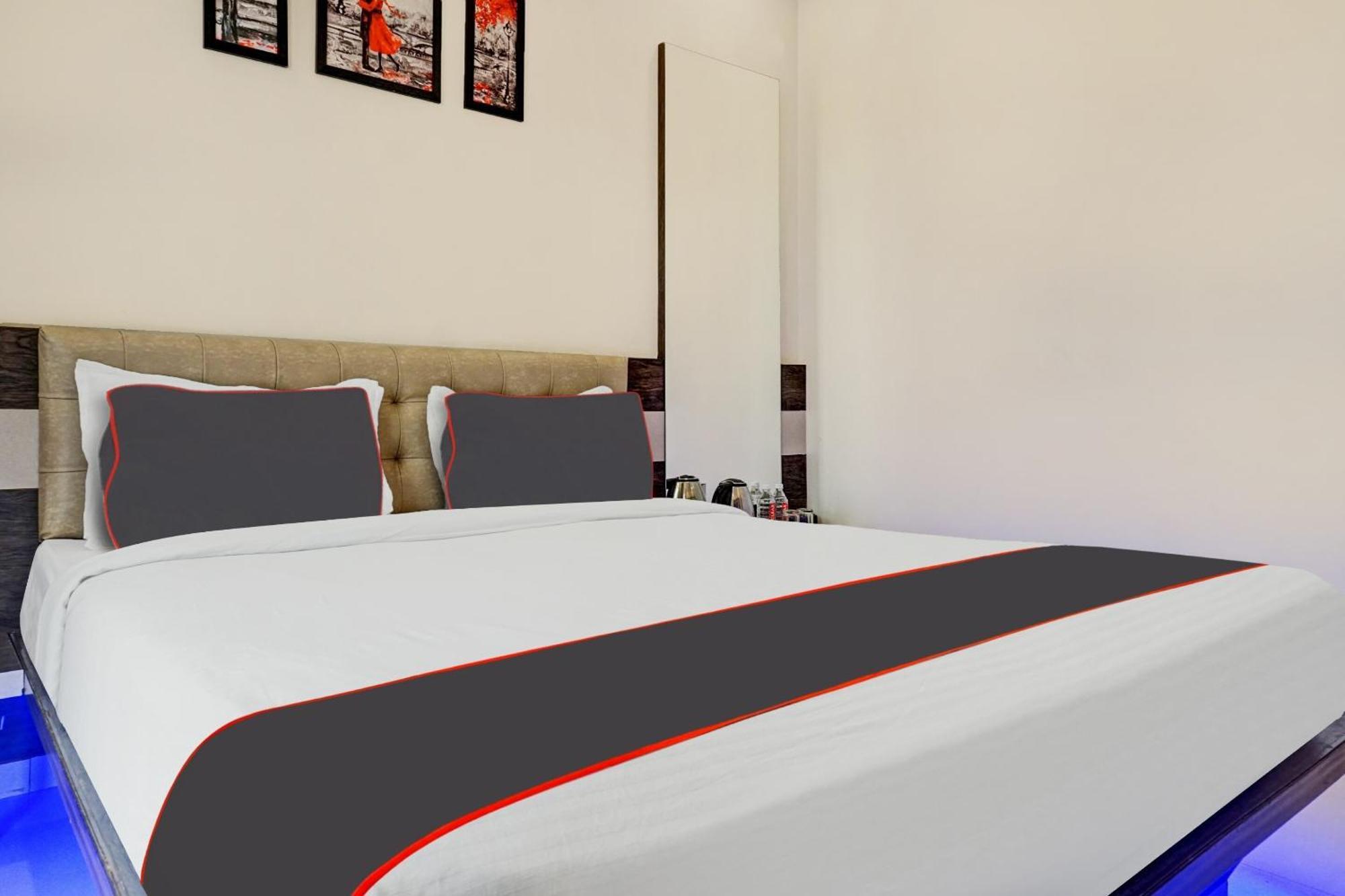 Hotel Super Townhouse Poona Royal Pimpri-Chinchwad Exterior foto